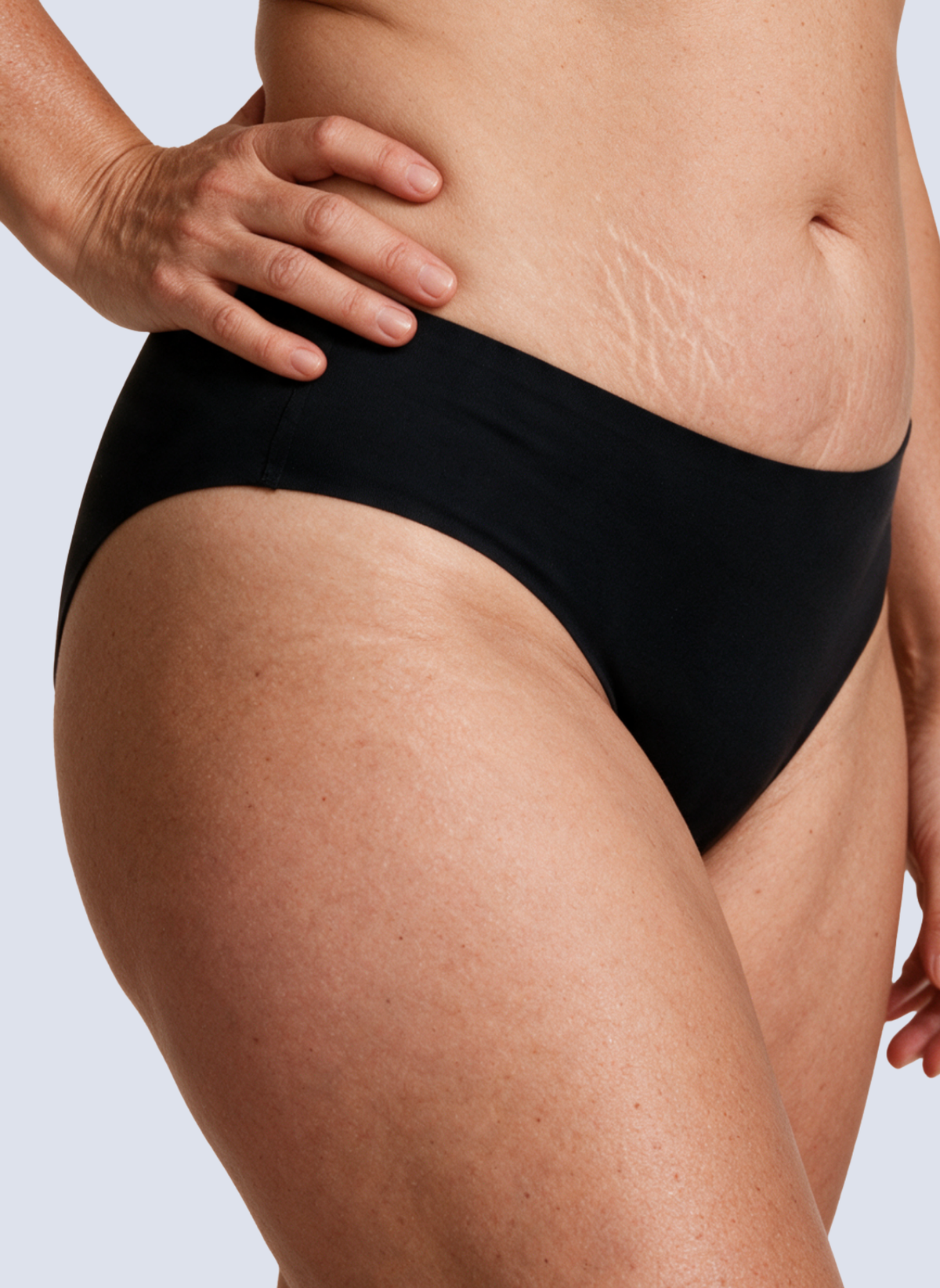 Culotte Aube MUE en noir, taille mi-haute, vue de profil