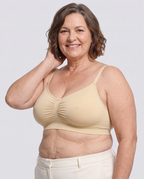 Soutien-gorge Halo MUE en nude, porté de face, fronces au centre du bonnet