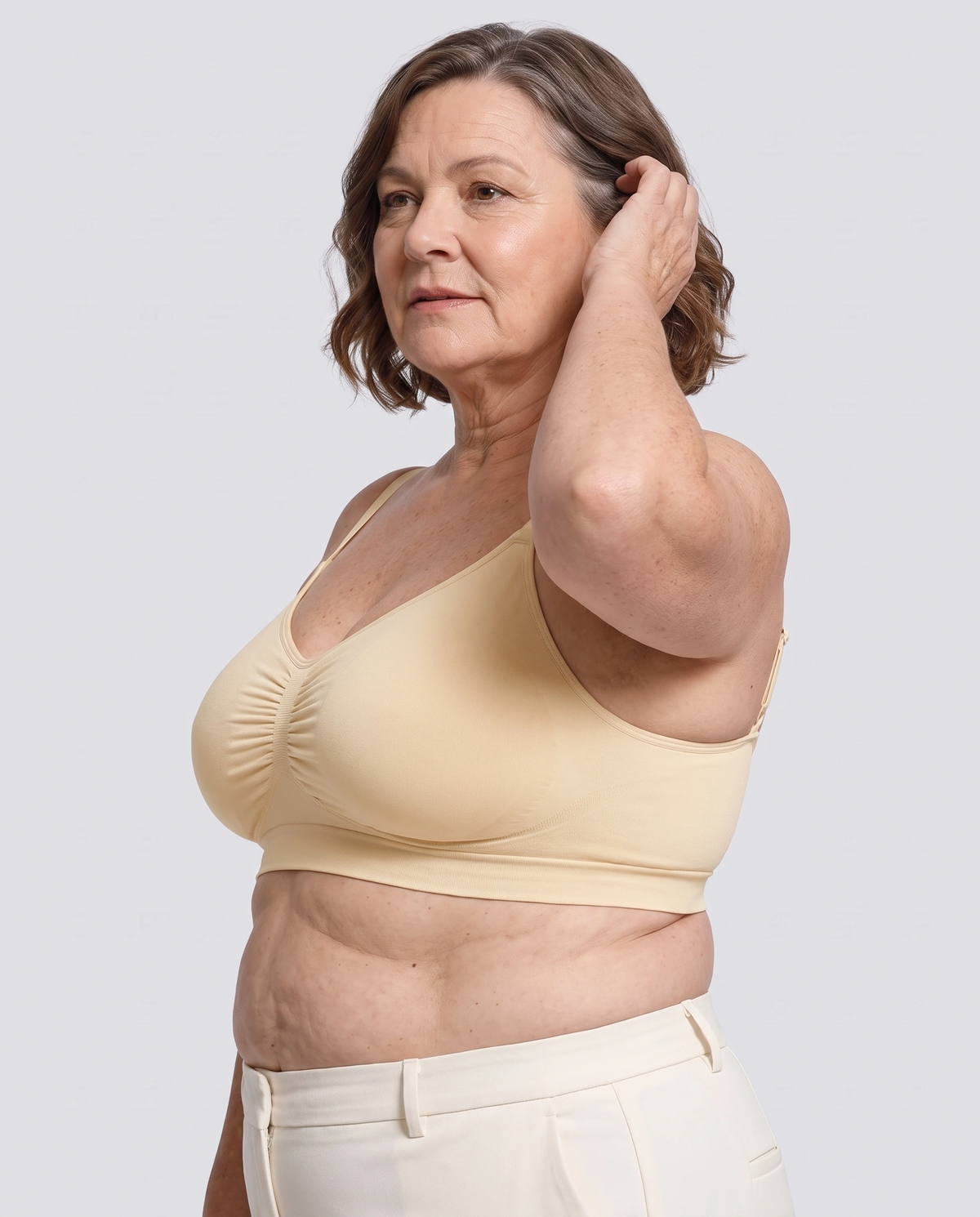 Soutien-gorge Halo MUE en nude, bretelle fine réglable en gros plan