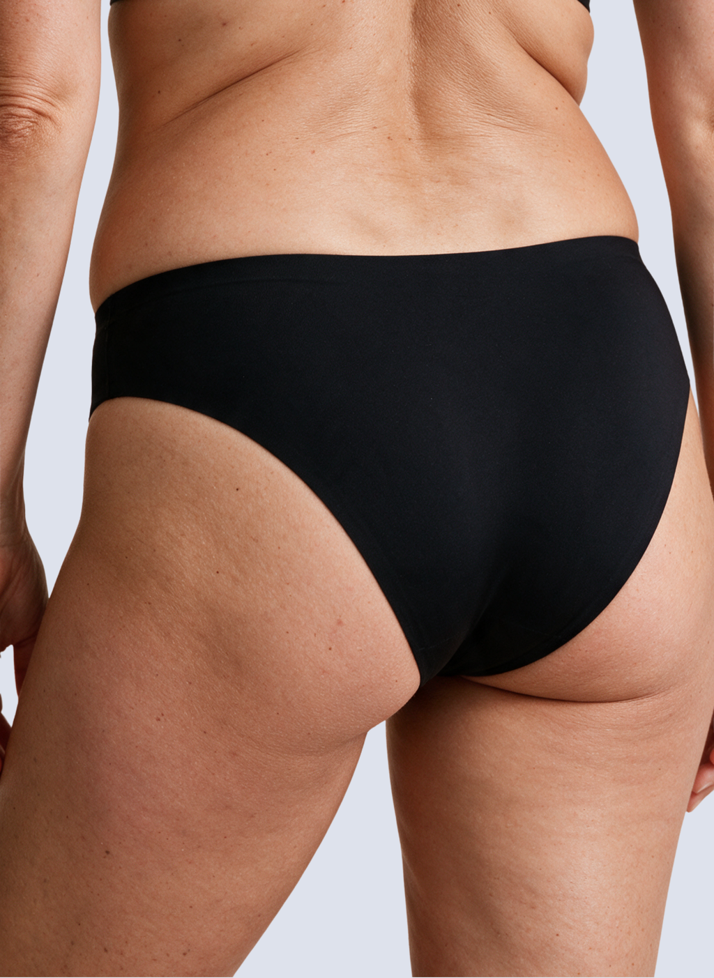 Culotte Aube MUE en noir, vue de dos