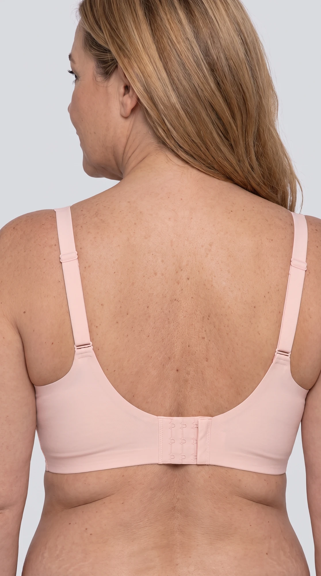 Soutien-gorge Feston MUE en rose poudré clair, vu de dos, bretelles réglables parallèles
