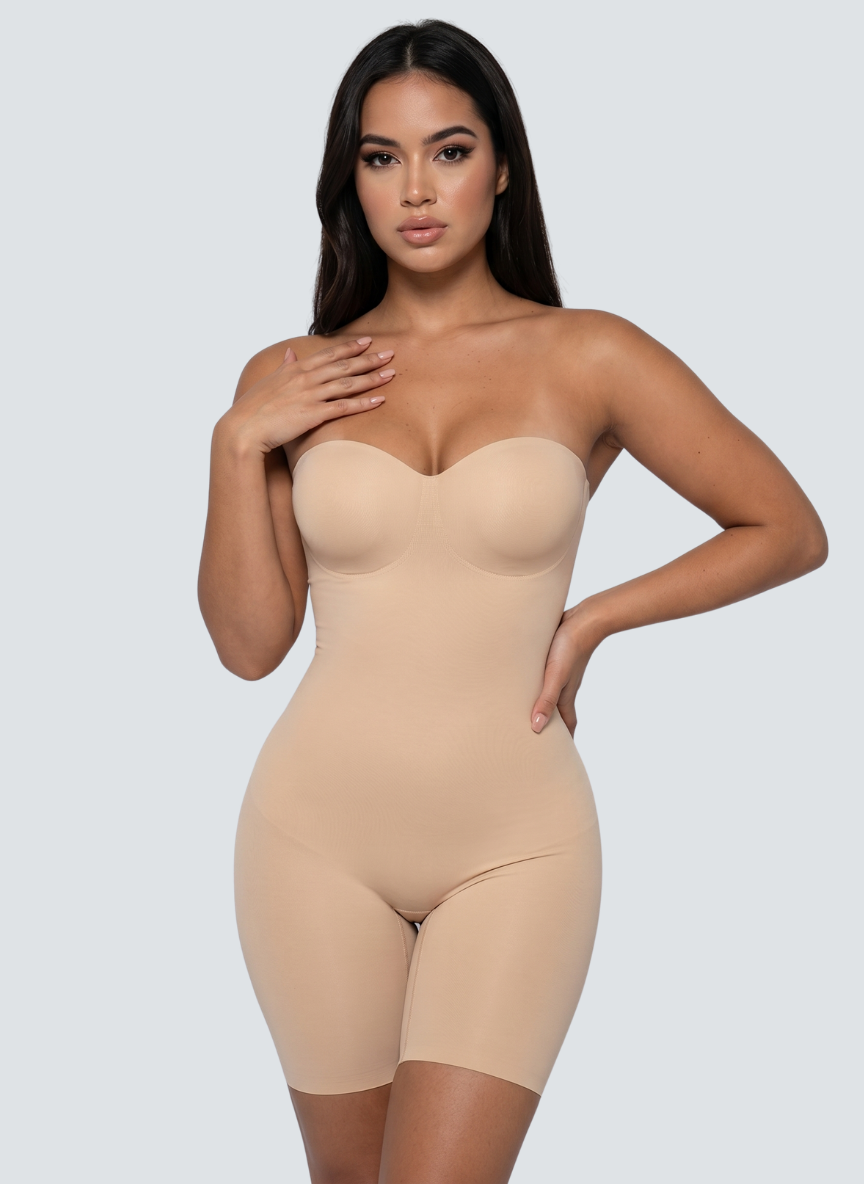 Body Écume MUE en nude, bustier sans bretelles, porté de face
