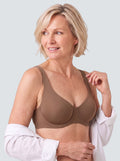 Soutien-gorge Arche MUE en café, porté de face, bonnets moulés sans armature