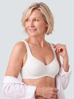 Soutien-gorge Arche MUE en ivoire, porté de face