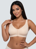 Soutien-gorge Ancrage MUE en nude, porté de face, fermeture agrafée devant